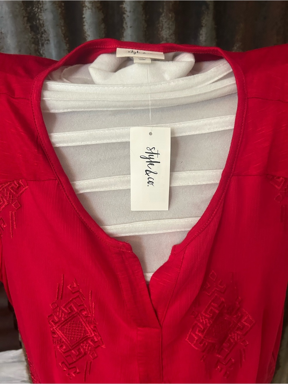 NWT-Style & Co Sleeveless Embroidered Top-Xl Red Boho Blouse - Picture 3 of 5